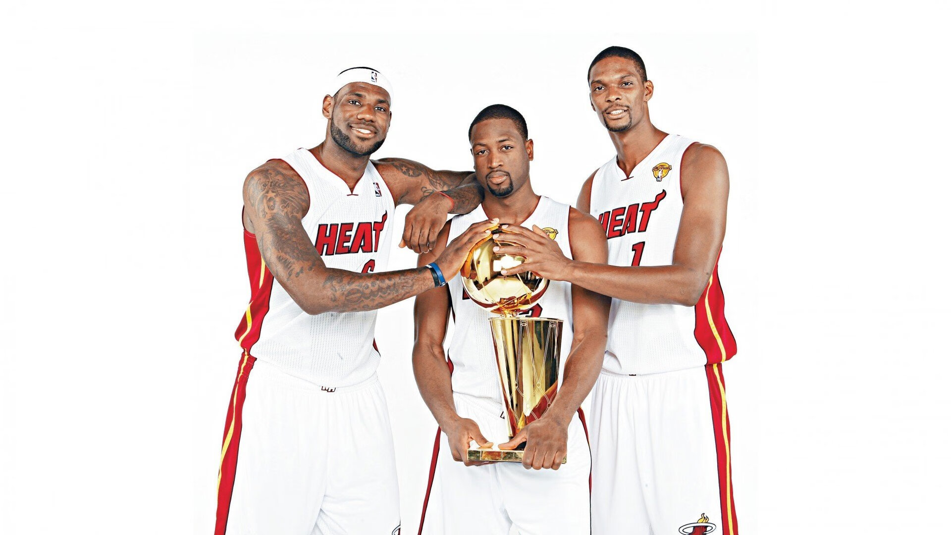 76人队豪取季后赛首胜，士气大振，76人进季后赛