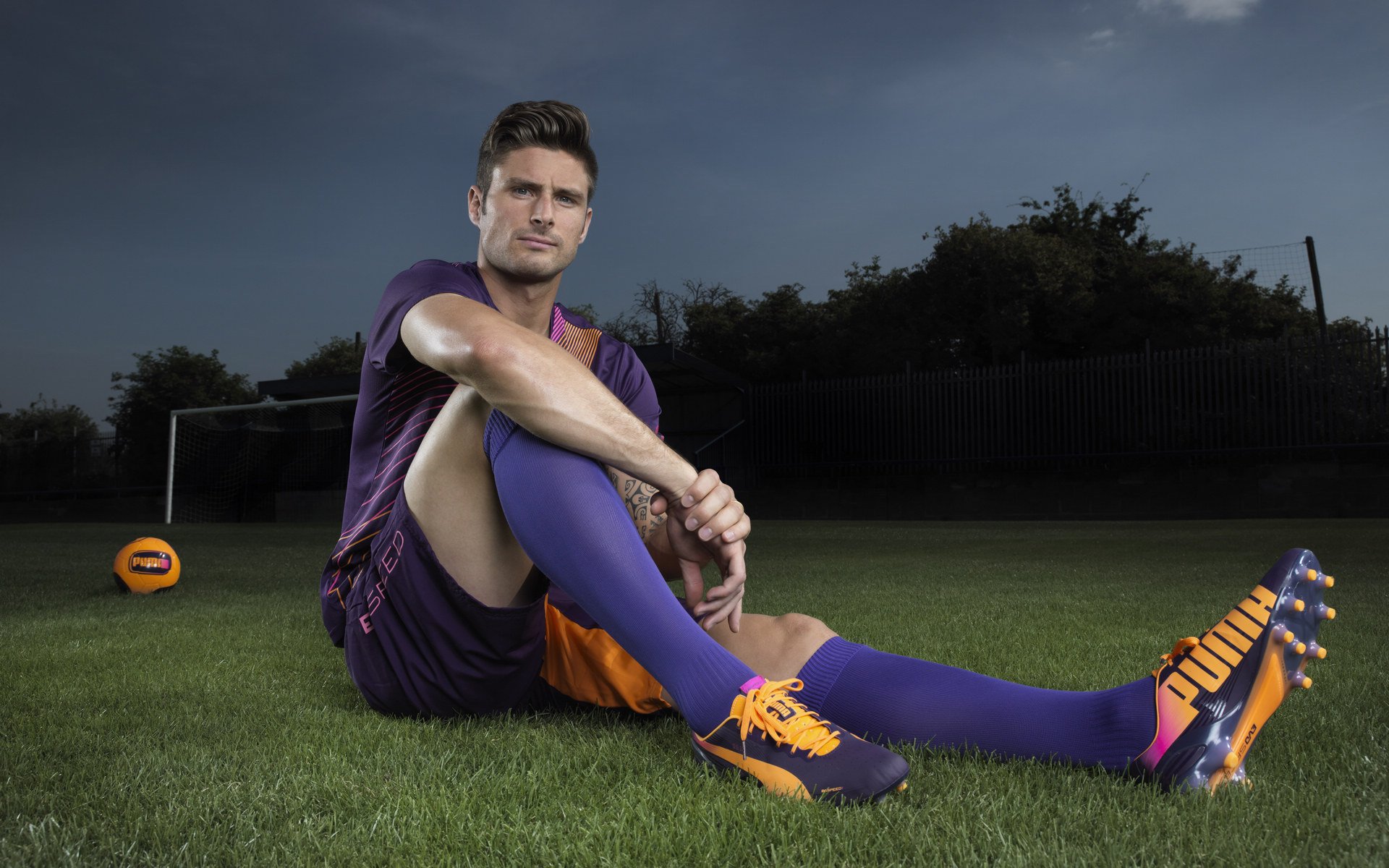 3-1!曼城狂造3神迹,哈兰德双响打崩黑马,瓜帅盛赞比肩梅罗凭啥?